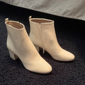 White Gianni Bini Ankle Boots 8.5 - Never worn!